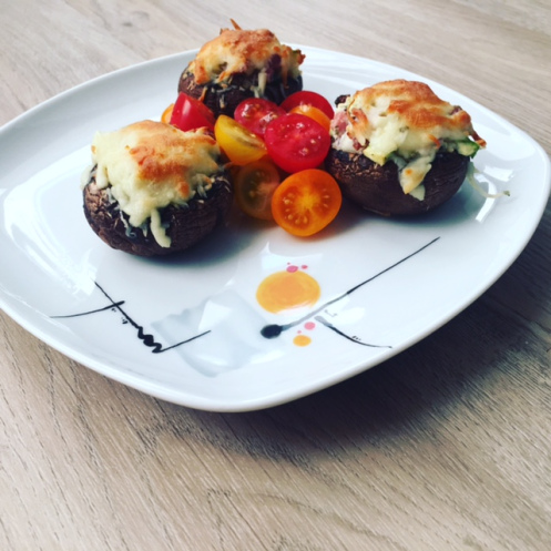 Gefüllte Champignons Tomaten